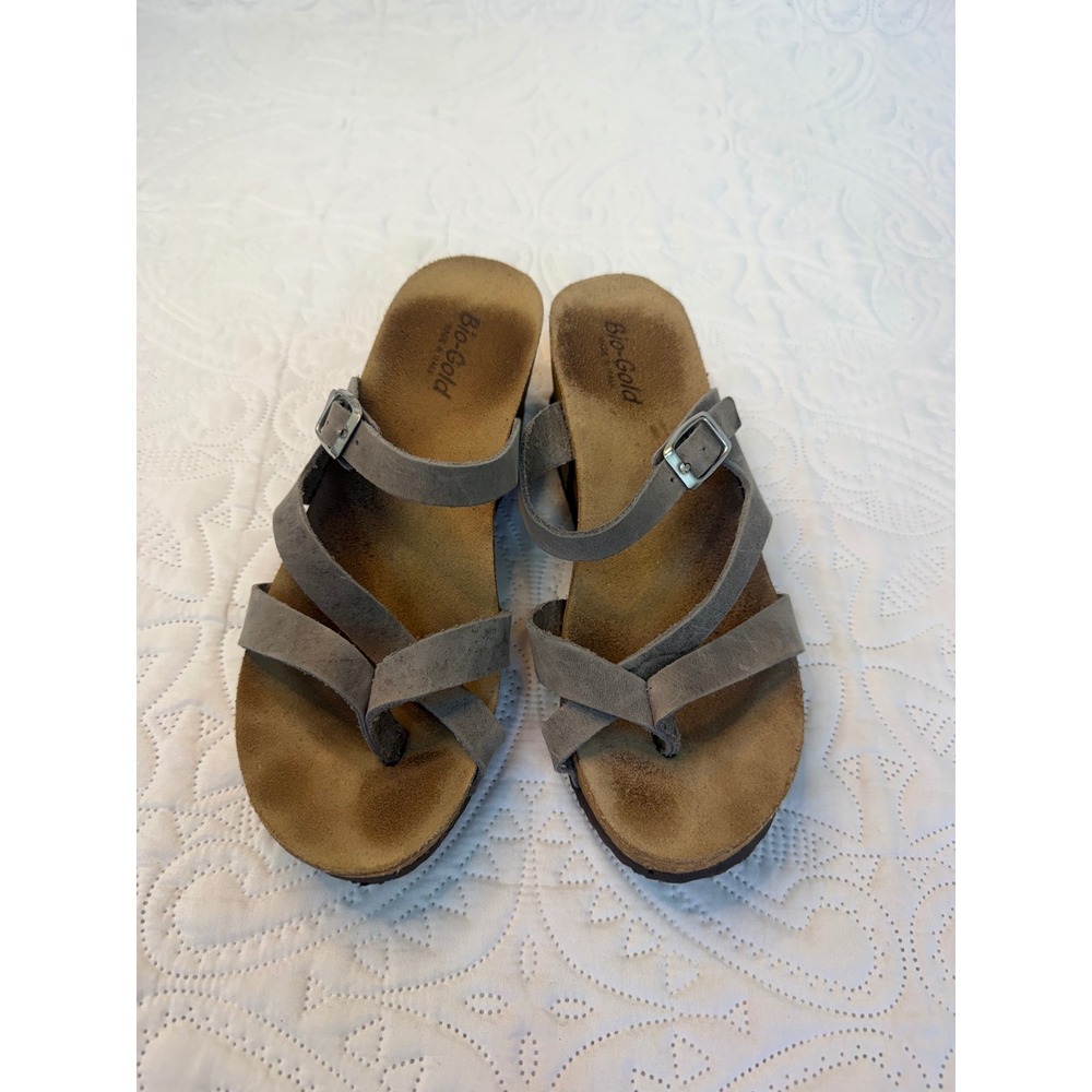 Bio-Gold Italy Grey Suede Cork Wedge Sandals Strappy Buckle Toe Loop Platform